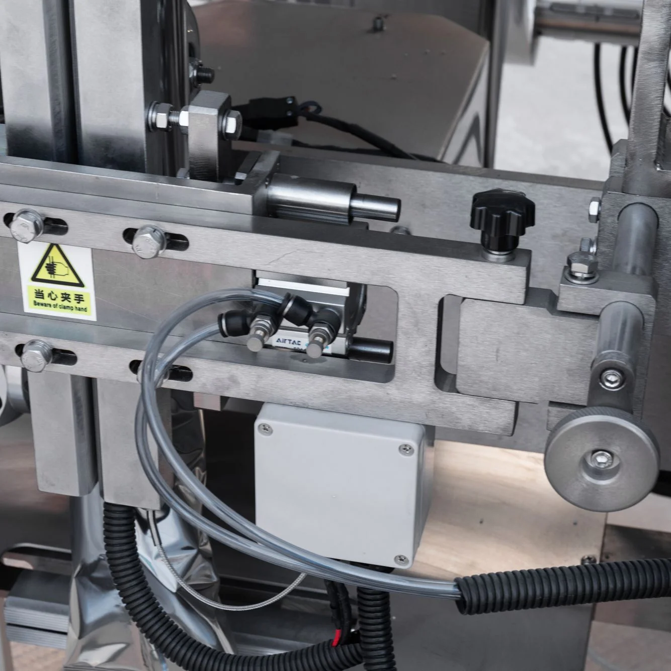 img_6a6c526e43f8b447953709_packing_machine_5